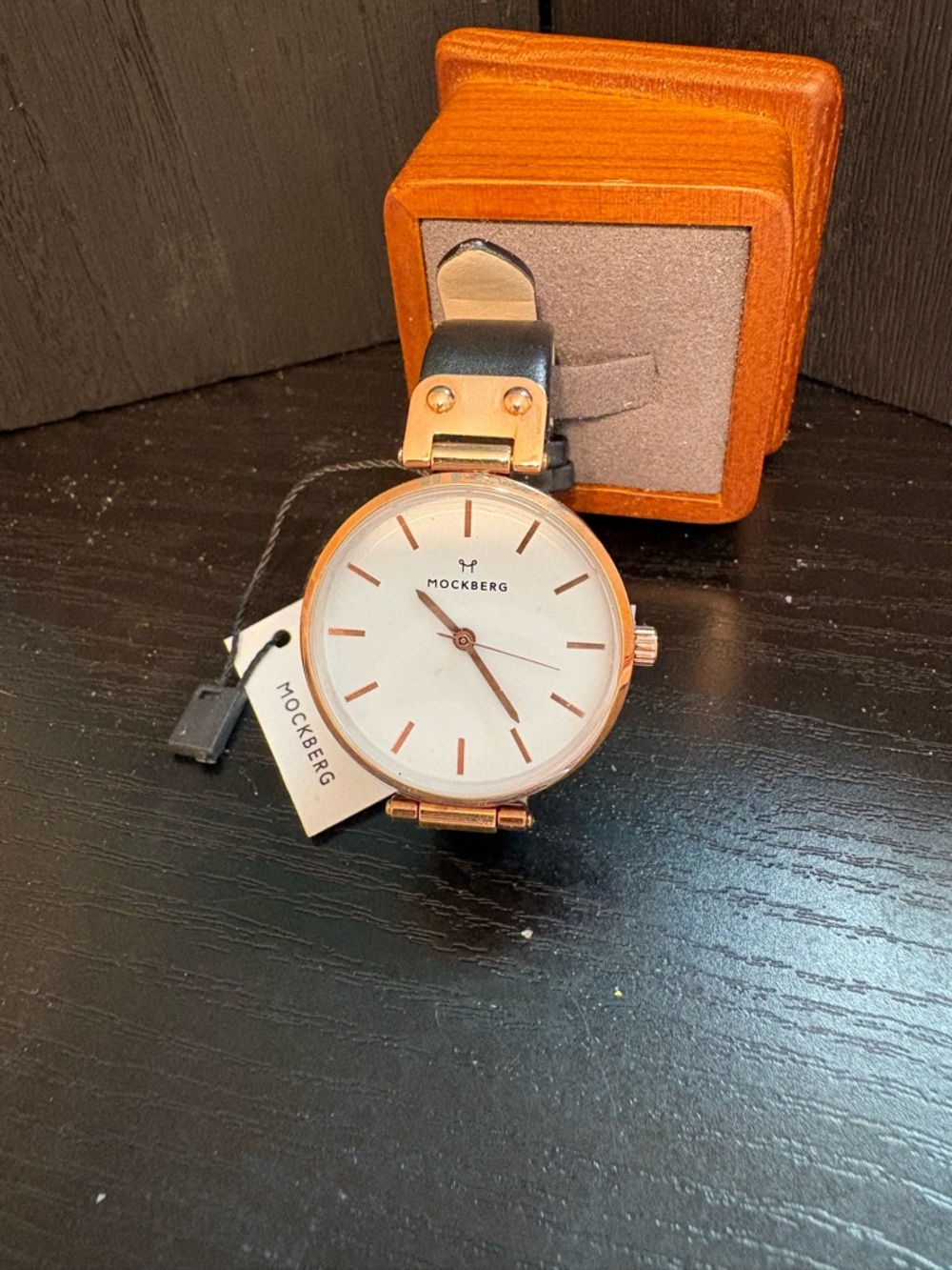 Mockberg watch NWT rose gold tone black leather band needs new battery Sigrid